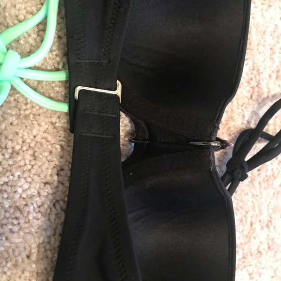 Set of 3 Victoria’s Secret Bikini Swim Tops - Picture 6 of 8